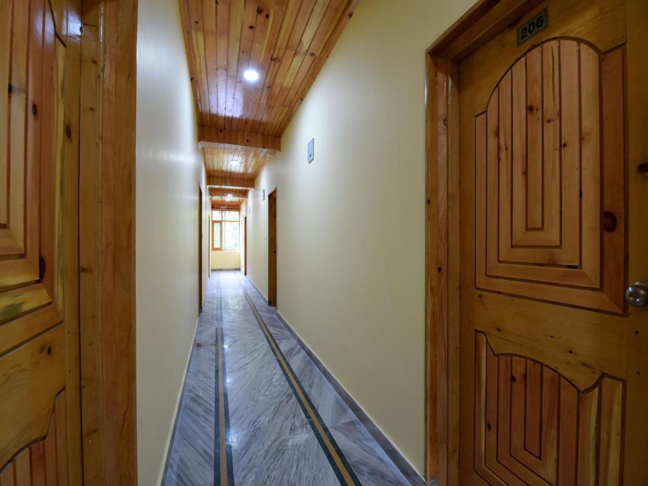 Oyo 14141 Apple Valley View 마날리 외부 사진